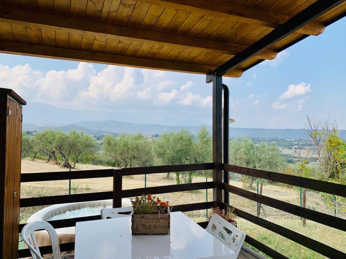 Vila Oasi Macerina Alanno Exteriér fotografie