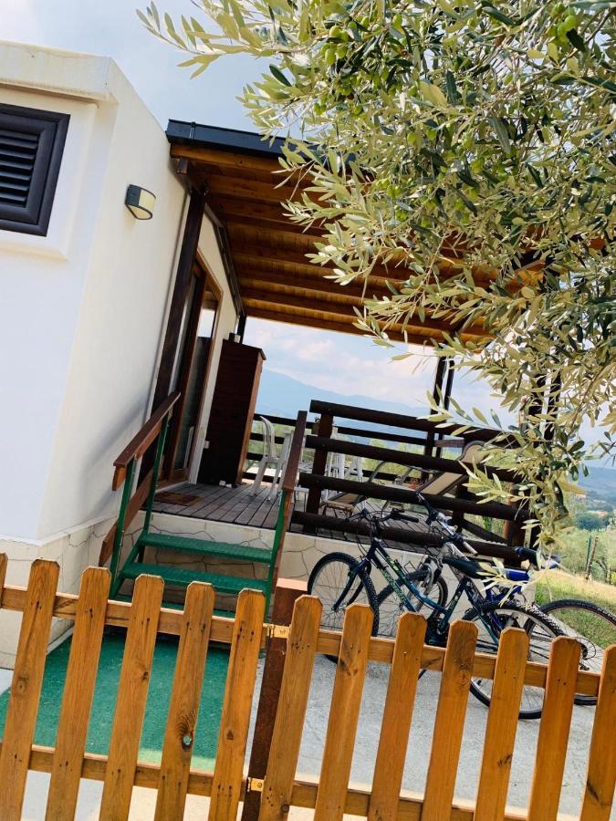 Vila Oasi Macerina Alanno Exteriér fotografie