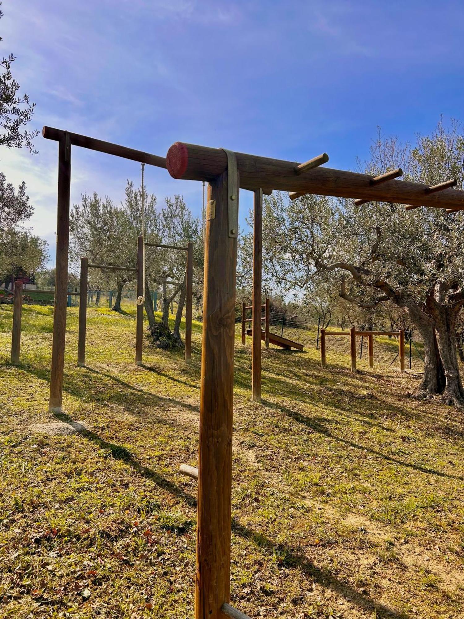 Vila Oasi Macerina Alanno Exteriér fotografie